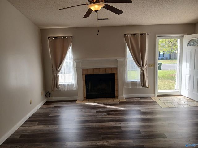 813 Sunshine Street, Hartselle, AL 35640