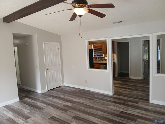 813 Sunshine Street, Hartselle, AL 35640