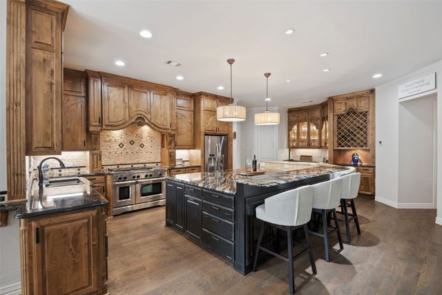 806 Ownby Lane, Southlake, TX 76092