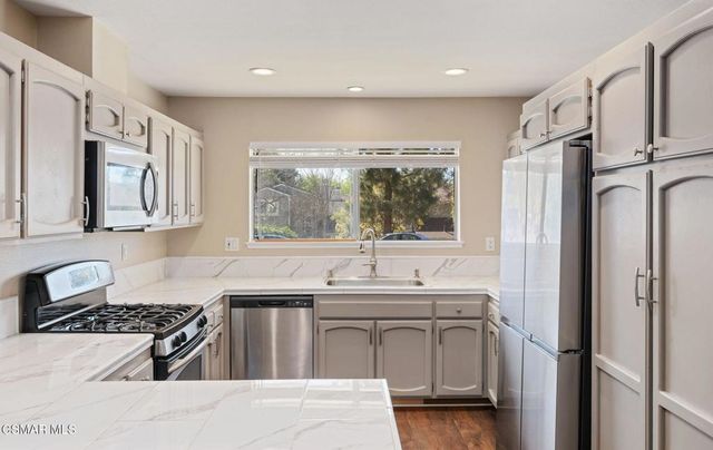 14985 Reedley Street, Moorpark, CA 93021