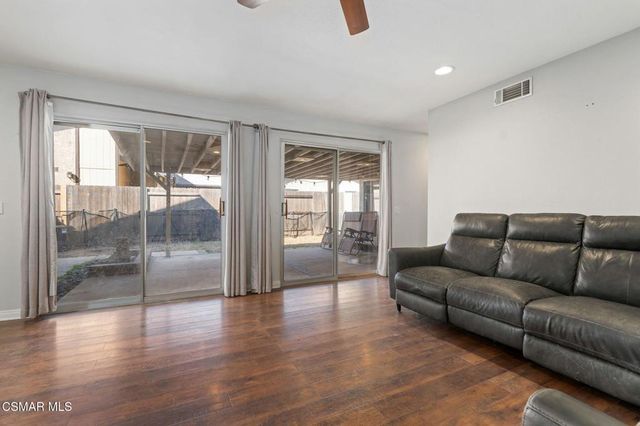 14985 Reedley Street, Moorpark, CA 93021