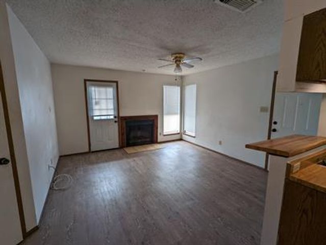2800 Bull Run 704, Taylor, TX 76574
