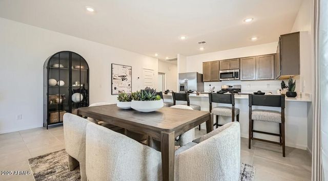 9541 W FLOWER Street, Phoenix, AZ 85037