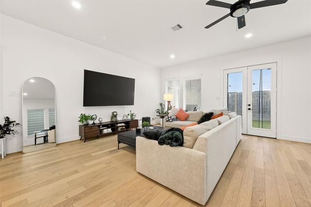 1926 Hoskins Drive, Houston, TX 77080