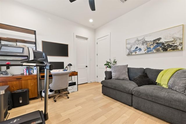 1926 Hoskins Drive, Houston, TX 77080