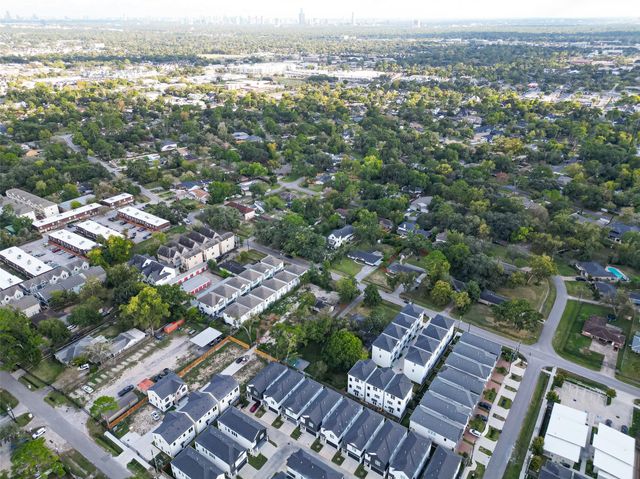 1926 Hoskins Drive, Houston, TX 77080