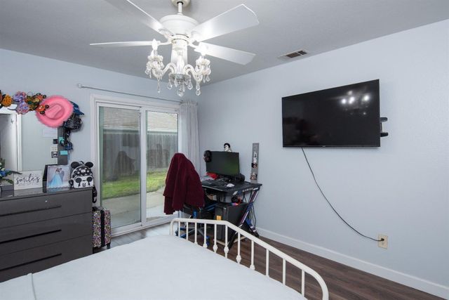 405 Melbourne Dr, Modesto, CA 95357