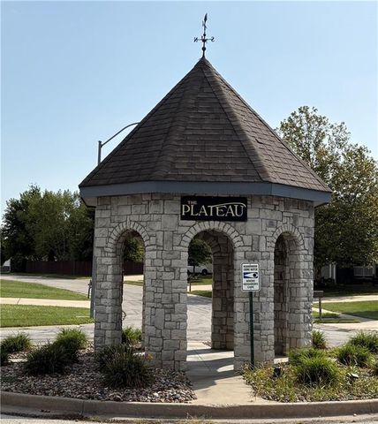 1201 Mesa Drive, Belton, MO 64012