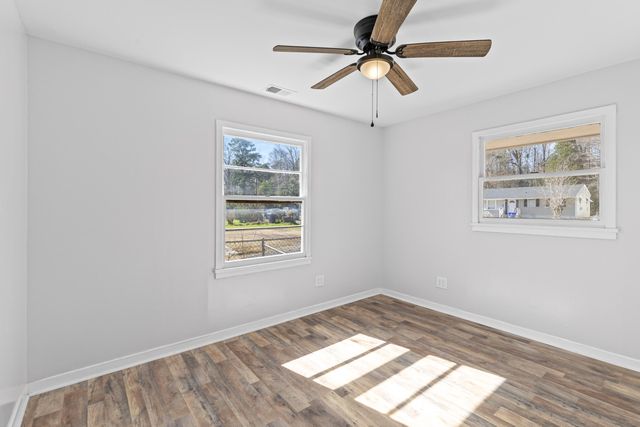 2401 Falcon Road, North Charleston, SC 29406