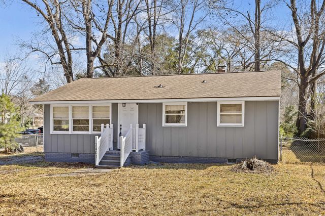 2401 Falcon Road, North Charleston, SC 29406