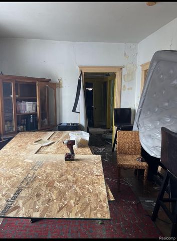 4143 Holcomb Street, Detroit, MI 48214