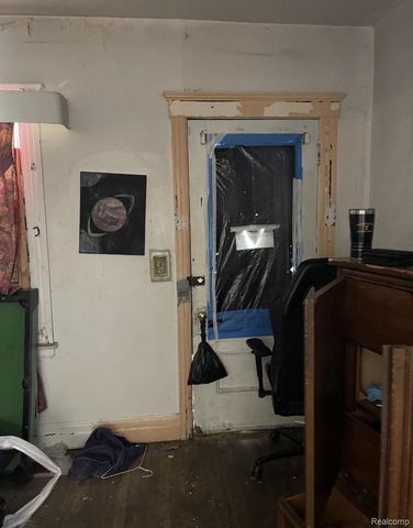 4143 Holcomb Street, Detroit, MI 48214