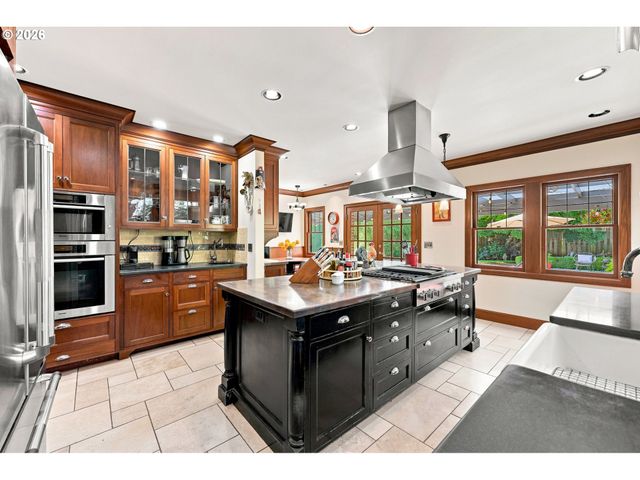 4119 Se RIVER Dr, Milwaukie, OR 97267