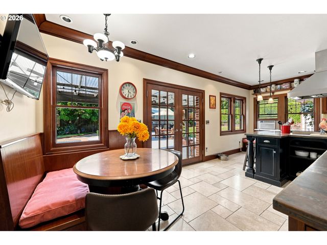 4119 Se RIVER Dr, Milwaukie, OR 97267