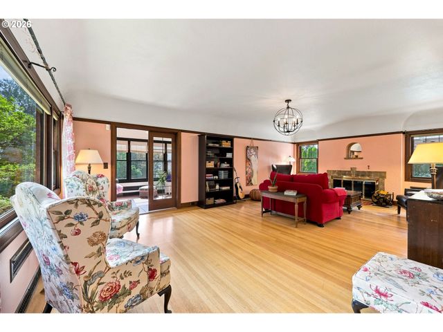4119 Se RIVER Dr, Milwaukie, OR 97267
