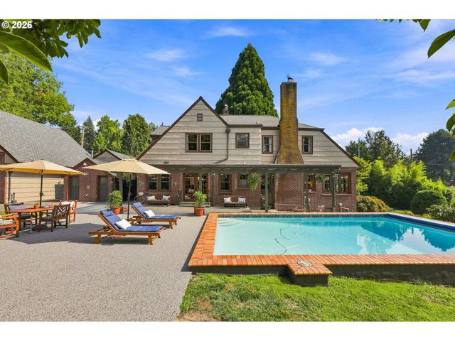 4119 Se RIVER Dr, Milwaukie, OR 97267