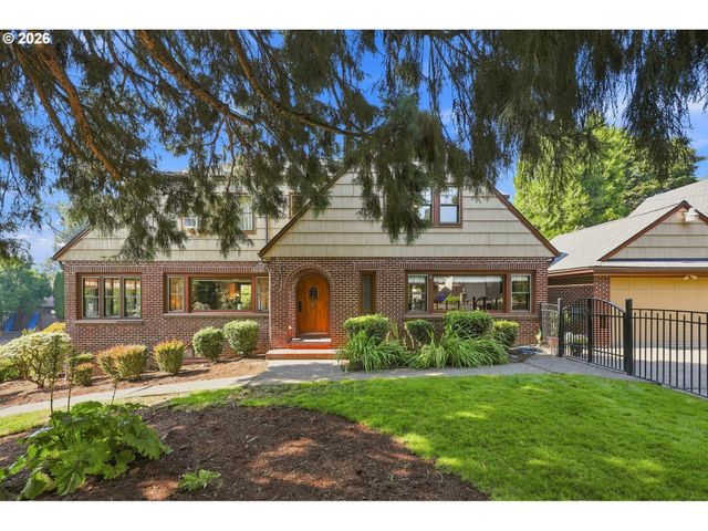4119 Se RIVER Dr, Milwaukie, OR 97267