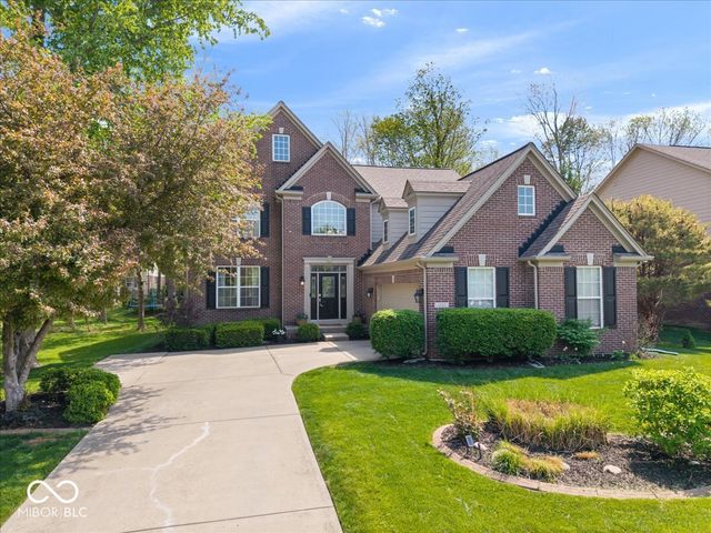 6537 Briarwood Place, Zionsville, IN 46077