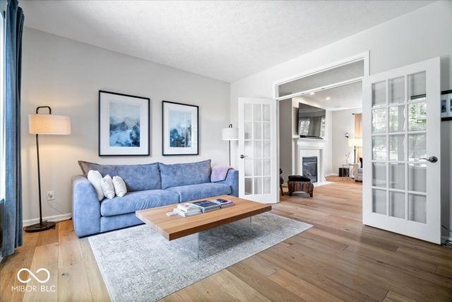 6537 Briarwood Place, Zionsville, IN 46077