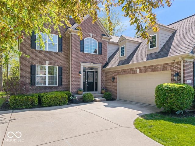 6537 Briarwood Place, Zionsville, IN 46077