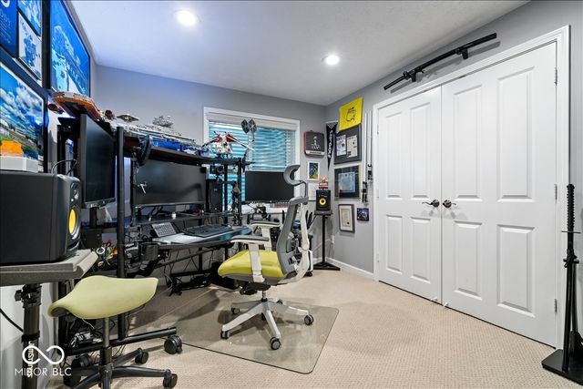 6537 Briarwood Place, Zionsville, IN 46077