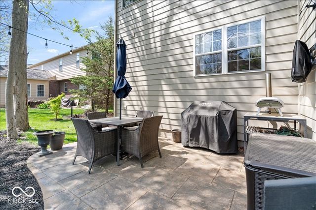 6537 Briarwood Place, Zionsville, IN 46077