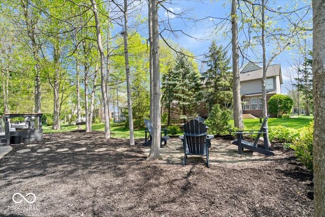 6537 Briarwood Place, Zionsville, IN 46077
