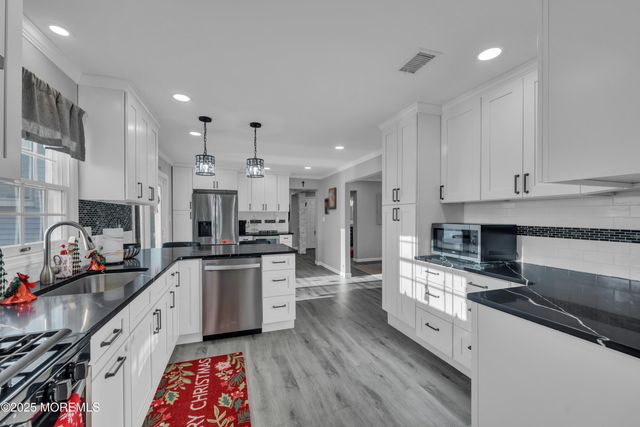 1 Kerry Court, Old Bridge, NJ 08857