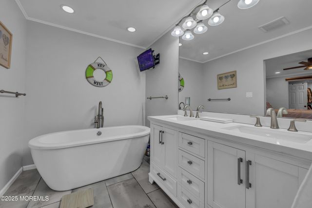 1 Kerry Court, Old Bridge, NJ 08857