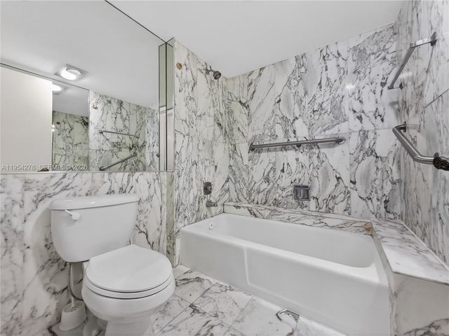 5000 N Ocean Blvd 1006, Lauderdale By The Sea, FL 33308