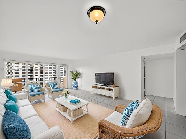 5000 N Ocean Blvd 1006, Lauderdale By The Sea, FL 33308