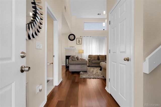 337 Ivory Circle, Aurora, CO 80011