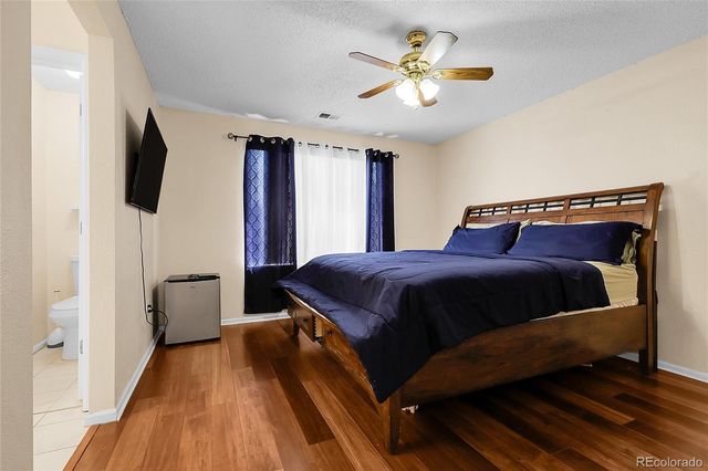 337 Ivory Circle, Aurora, CO 80011