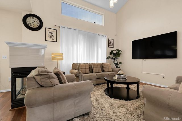 337 Ivory Circle, Aurora, CO 80011