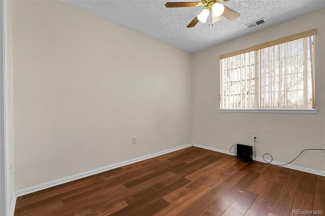 337 Ivory Circle, Aurora, CO 80011