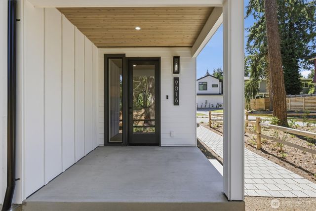 9016 124th Lane NE, Kirkland, WA 98033