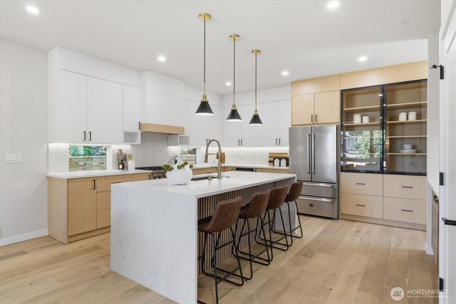 9016 124th Lane NE, Kirkland, WA 98033