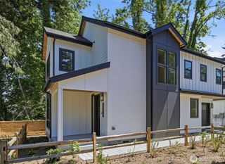 9016 124th Lane NE, Kirkland, WA 98033