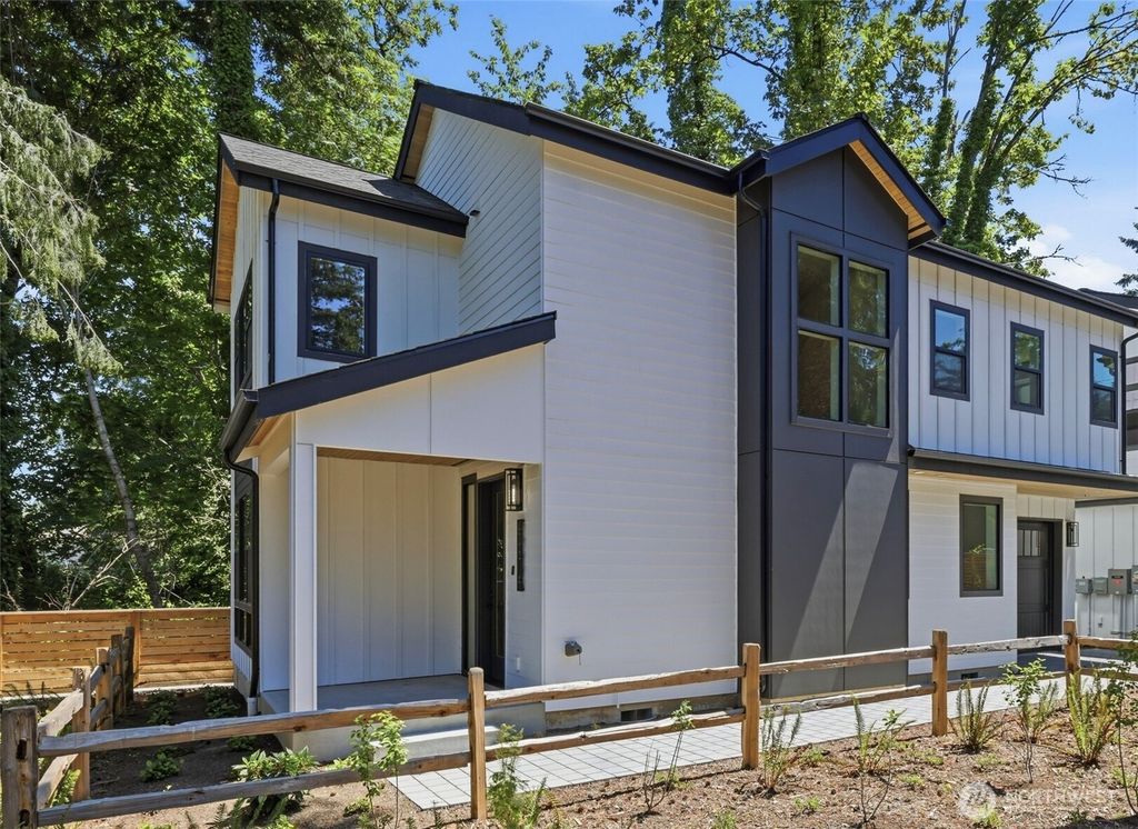 9016 124th Lane NE, Kirkland, WA 98033