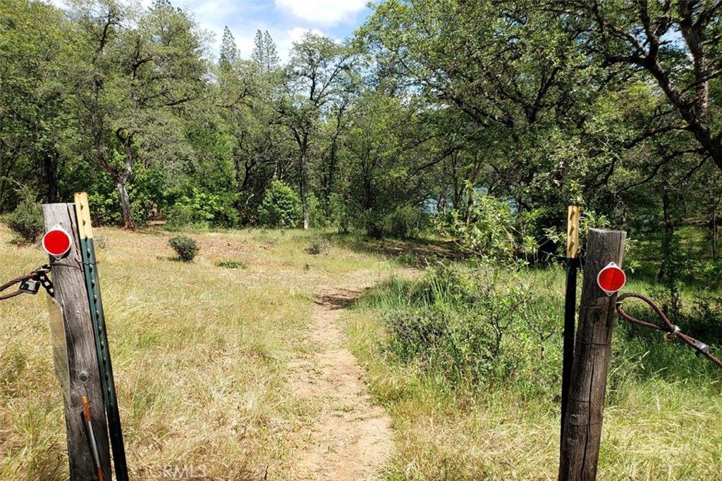 Image 11 of property listing at 13903 Ingersoll Drive, Dobbins, CA 95935