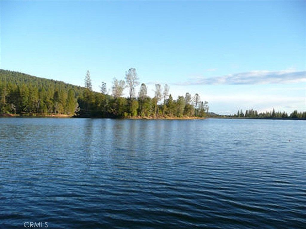 Image 2 of property listing at 13903 Ingersoll Drive, Dobbins, CA 95935