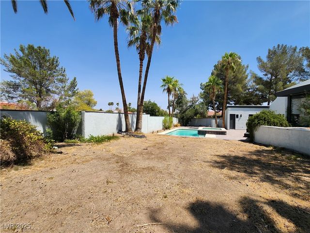 3131 East Katie Avenue, Las Vegas, NV 89121