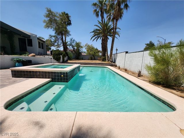 3131 East Katie Avenue, Las Vegas, NV 89121