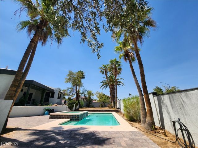 3131 East Katie Avenue, Las Vegas, NV 89121