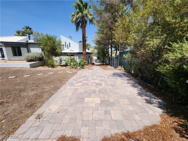 3131 East Katie Avenue, Las Vegas, NV 89121