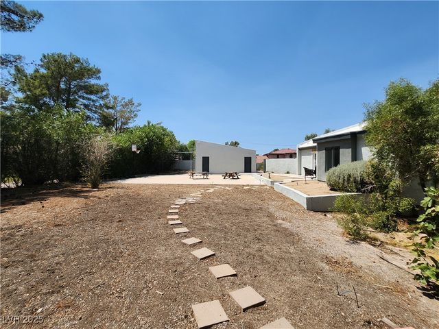 3131 East Katie Avenue, Las Vegas, NV 89121