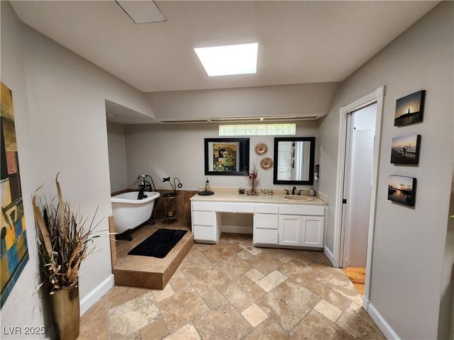 3131 East Katie Avenue, Las Vegas, NV 89121