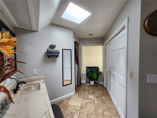 3131 East Katie Avenue, Las Vegas, NV 89121