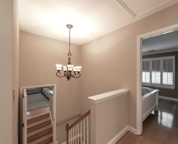 737 Cedar Crest Dr, Nashville, TN 37209