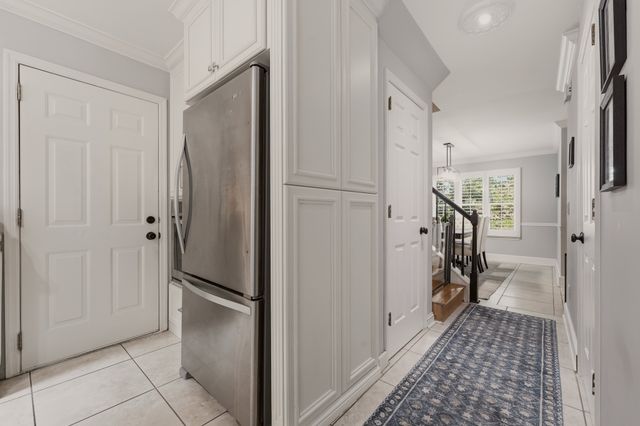 737 Cedar Crest Dr, Nashville, TN 37209